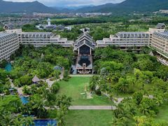 -亚龙湾喜来登·美景台大堂吧