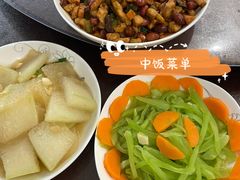 -爱的果实月嫂育婴师(世纪东方店)