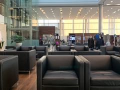 -天津波士信达奔驰4S店(卫津南路店)