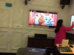 -皇马纯KTV·量贩·聚会(民治店)