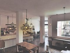 大堂-MAISON门前杂货店
