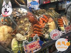 -席娜卡琳火车铁道夜市