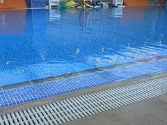 -戊辰亲子游泳俱乐部