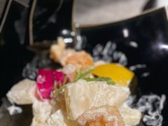 凤梨虾球-穹六人间 people 6(岳阳路店)