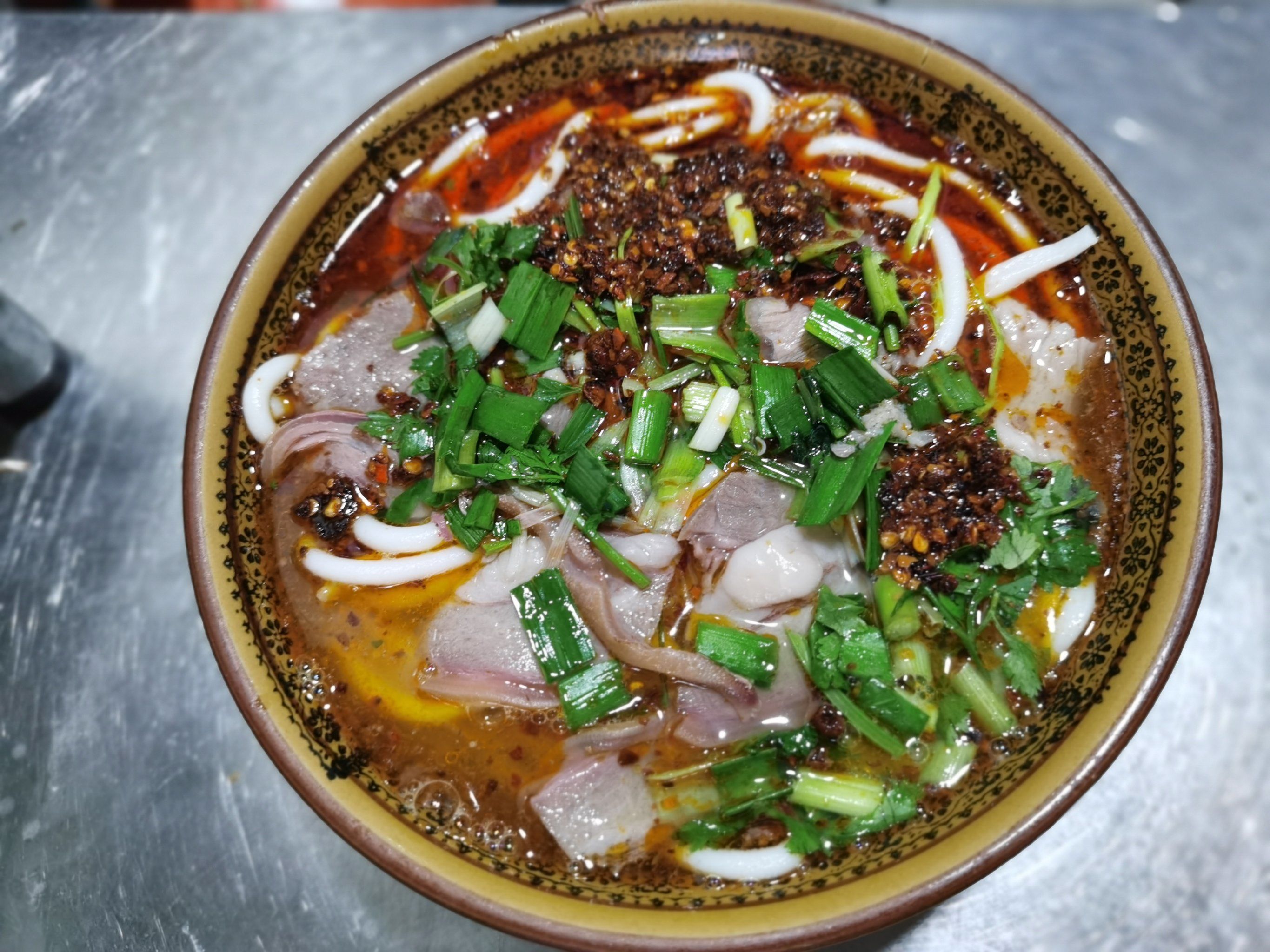 羊肉粉来遵义吃到了一家地道羊肉粉,确实很好吃