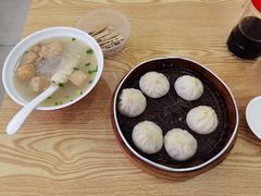 -珊珊小笼馆(仙霞路店)