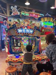 -卡通尼乐园(五彩世界店)