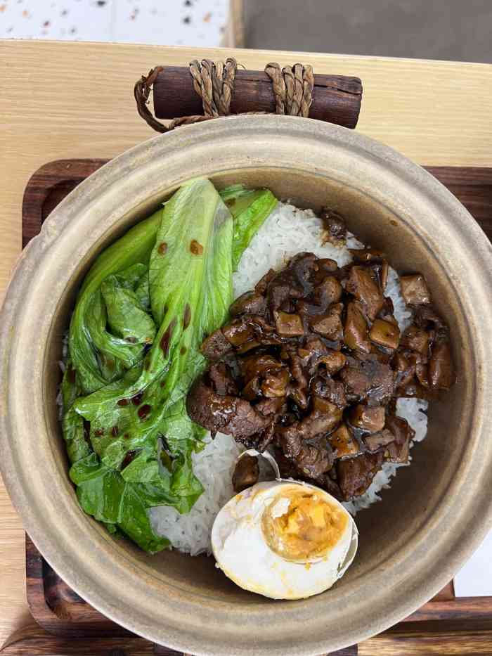 福仔叉烧煲仔饭-"刚开第一天就去了,点了个叉烧,不好吃,点.