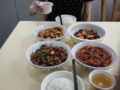 -笨罗卜浏阳菜馆(太平街店)