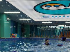 -Swim斯卫姆国际儿童游泳中心(红博中央公园店)