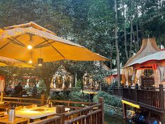 -二荆条·蜀鲜汇城市森林火锅