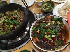 -榕江牛瘪牛肉火锅