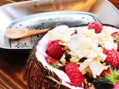 莓果玫椰子碗-吃饼人西餐(南开店)