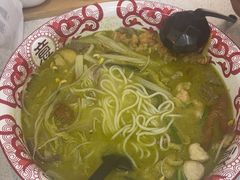 -汤小云火锅米线(钻汇广场店)