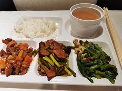 -北京盈之宝宝马&MINI4S店(望京店)