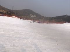 -秦皇古道滑雪场