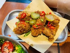 韩式甜辣炸鸡翅-魏斯理汉堡(西安沣东吾悦店)