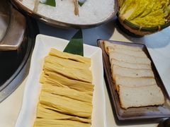-喃喃椰·糟粕醋·椰子鸡火锅(七堡花园店)
