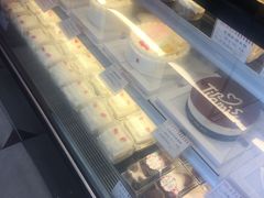 -红宝石·鲜奶小方·海派西点房(南丹店)