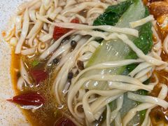 妈妈香泡椒鸡杂面-老地方猫儿面(磁器口店)