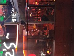 -何师烧烤Pro ·江湖川菜·小龙虾·精酿(太古里旗舰店)