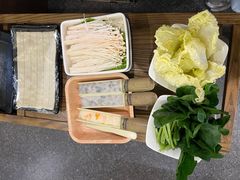 -井格重庆火锅(西直门凯德Mall店)