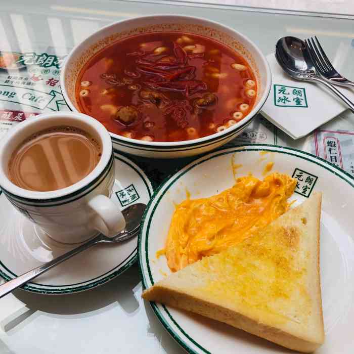 元朗冰室-"[环境]环境挺小而且比较嘈杂…需要排队,."-大众点评移动版