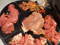 -啊美丽炭火烤肉(滑翔一店)