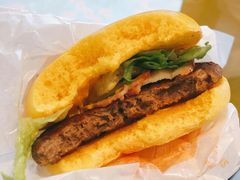 芝香牛牛月亮堡欢聚餐-麦当劳(浦江镇绿地乐和城店)