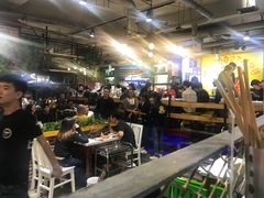 大堂-钢管厂歆瑞源油卤串串香(春熙路太古里店)