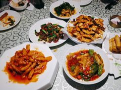 -巴特餐饮6加1音乐餐吧·新疆菜