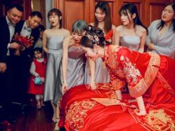 -艾朵婚纱