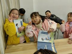 -童学馆·诗书礼乐少儿国学(光谷天地店)