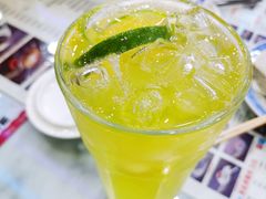 -捷信牛奶甜品世家(学府店)