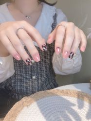 -VIVI BEAUTY  美甲美睫皮肤管理中心