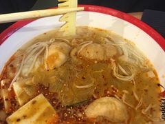 -小蛮椒麻辣烫·麻辣拌(青浦宝龙店)
