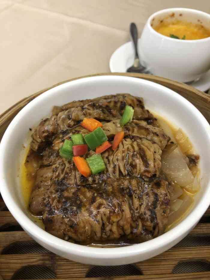 唐宴海鲜酒家-"在店里面消费,免费停车时间只有3小时,不.