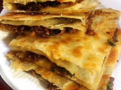 饼夹肉-老红桥炸灌肠牛肚锅烧烤(定福庄店)
