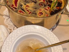-小天鹅火锅·一线江景洪鼎旗舰店(洪崖洞店)