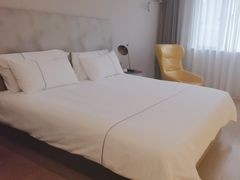 -白玉兰酒店(上海田子坊马当路地铁站店)