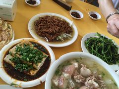 -荣生萝卜汤饭店