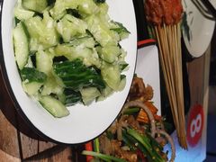 -虾弄弄海派小龙虾·牛羊蝎子火锅