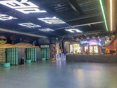 -极限PLAY运动娱乐新世界·团建派对潮玩休闲馆·室内蹦极高空游乐园