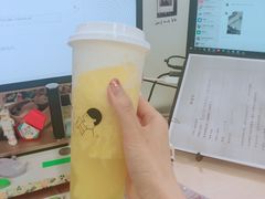 满杯金菠萝-喜茶(上海正大广场店)