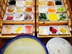 自助取餐区-香麒园·过桥米线·南湖雅宴