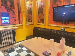 -自由港KTV(王子公主金平店)