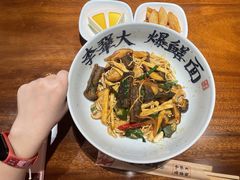 -李犟大爆鳝面·手工蟹黄包(湖滨西湖店)
