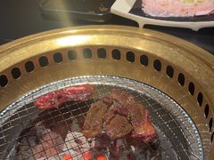 -山川小町·极番烧肉(新地假日广场店)