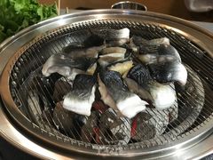 -围炉肉舍•炭烤活鳗•丹东海鲜烤肉(步行街店)