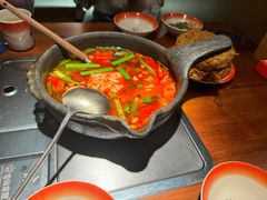 -夺欢喜贵州酸汤牛肉火锅(静安寺店)